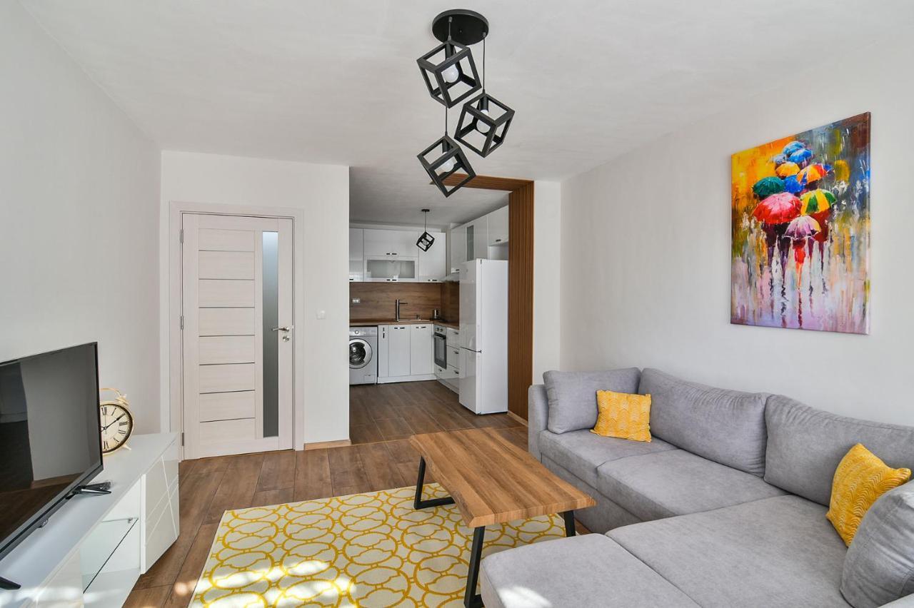 Top Location Flats In Varna Exterior photo