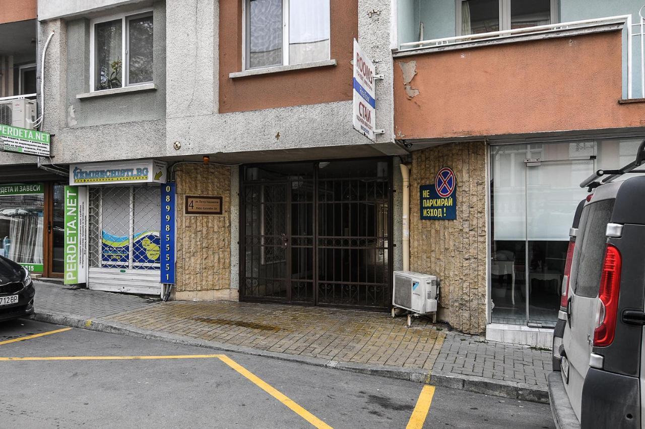 Top Location Flats In Varna Exterior photo