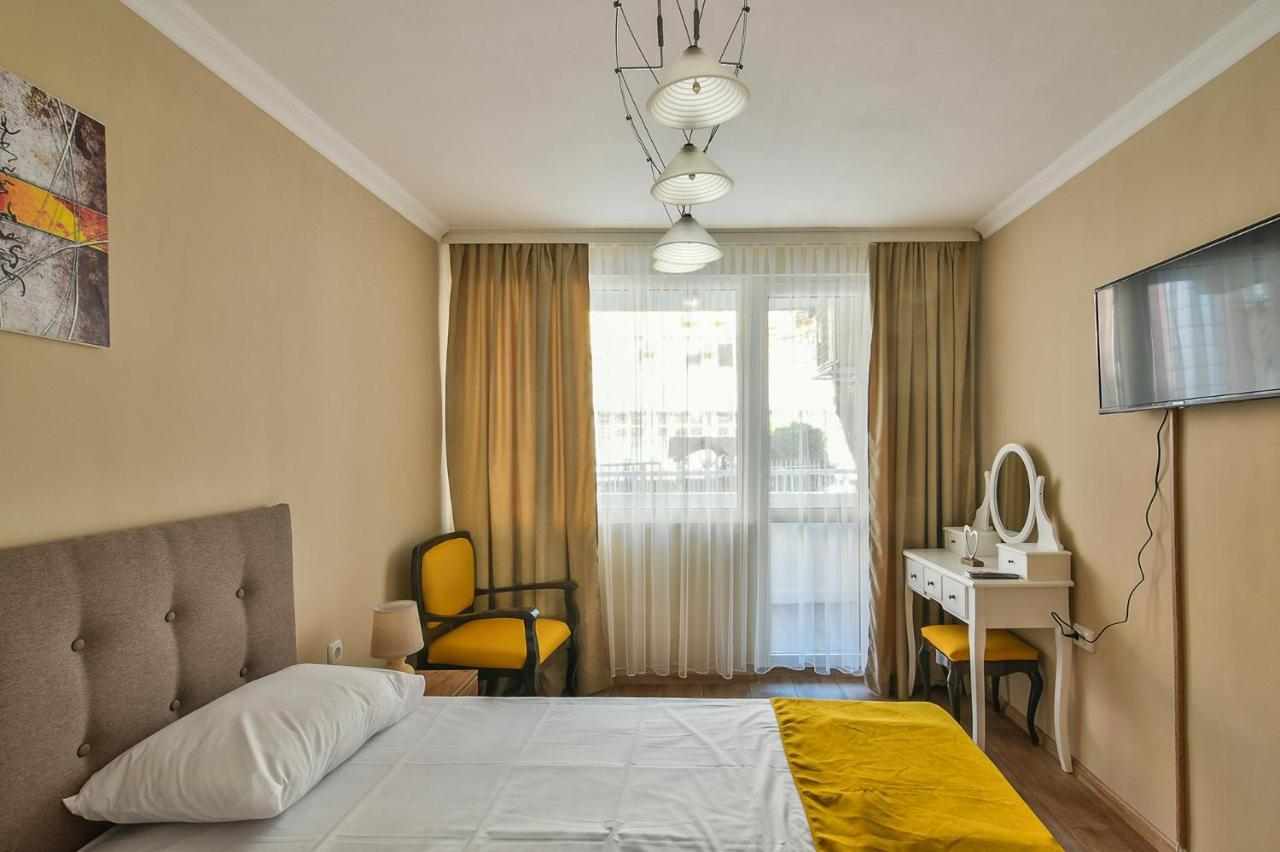 Top Location Flats In Varna Exterior photo
