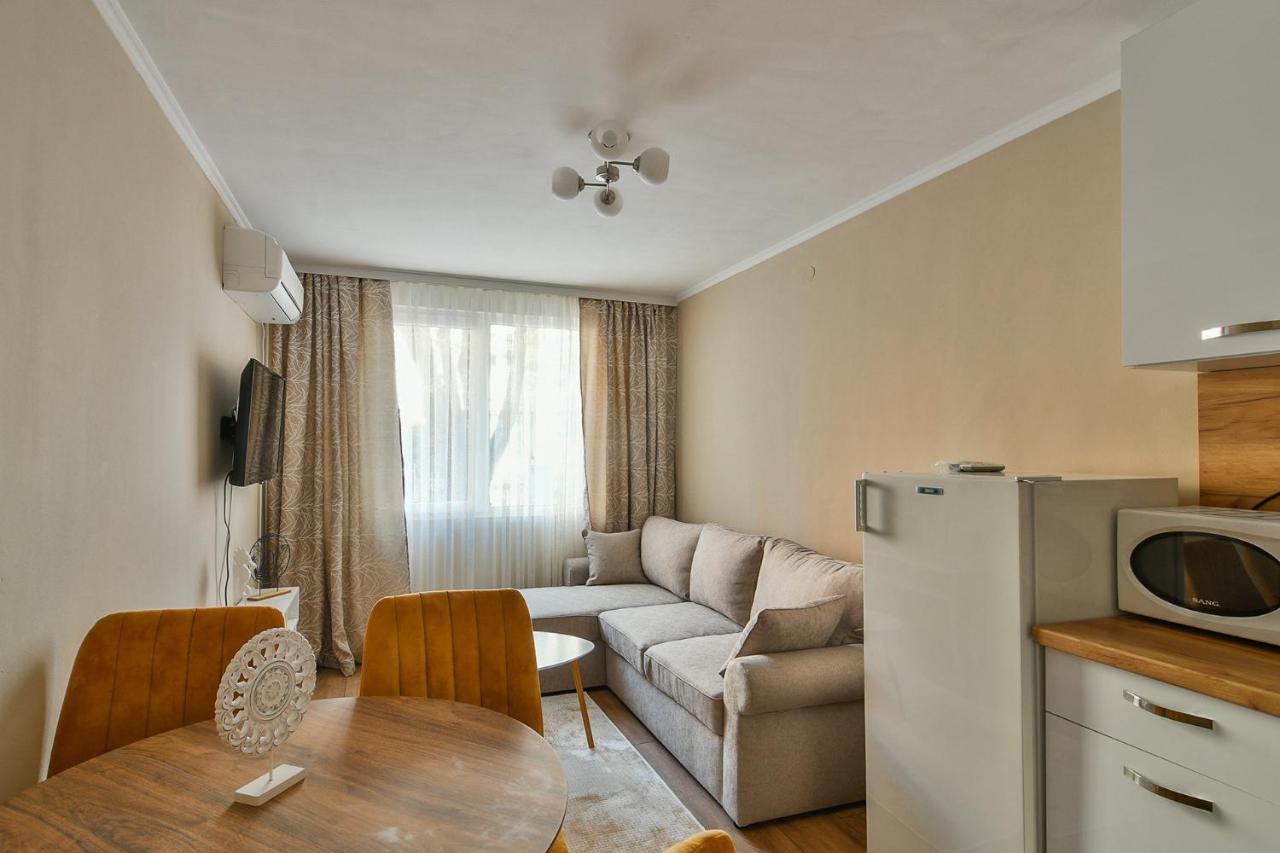 Top Location Flats In Varna Exterior photo