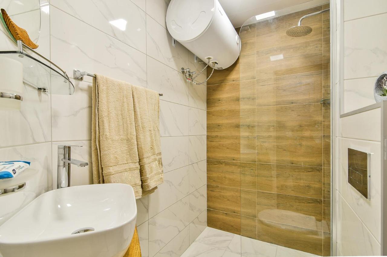 Top Location Flats In Varna Exterior photo
